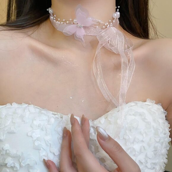 Dainty Boho Lace Choker with Butterfly and Pearl - Adjustable Length Necklace - Picture 7 of 7